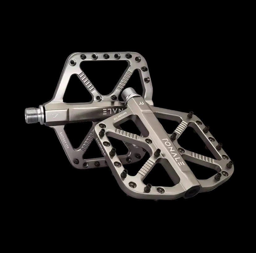 AMP CNC e-bike pedals 9/16 inch silver